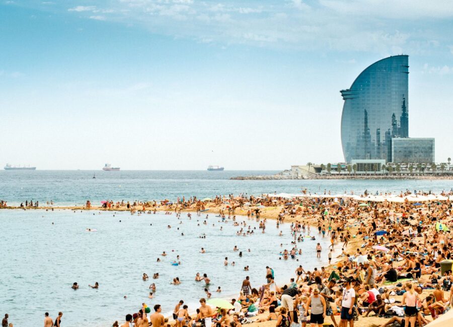 Reuters and CNN rely on data from inAtlas regarding tourism in Spain. The full articles are available here
